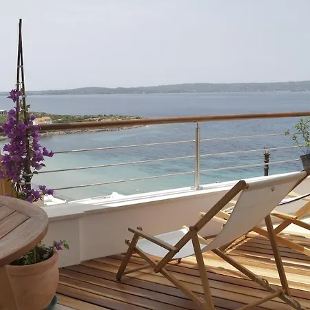 Casa Belvedere - La Terrazza Sul Mare * كالاسيتا